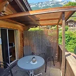 Diana Lakefront Apartment *